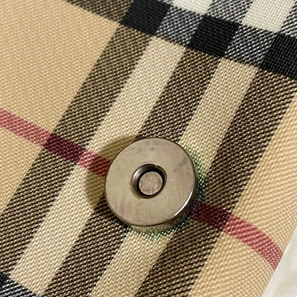 Burberry Nova Check PVC Leather - Picture 4 of 8